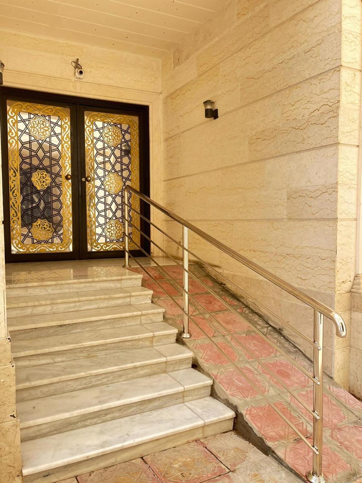 Luxurious Family 3 Bedroom Apartments 10 Mins Drive To Al-Masjid Nabawi - Nozol Noor 1 Medina Ruang foto